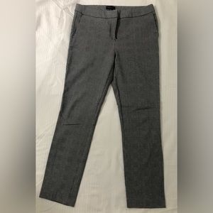 Pants for women size 10, brand Adrienne Vittadini, color gray